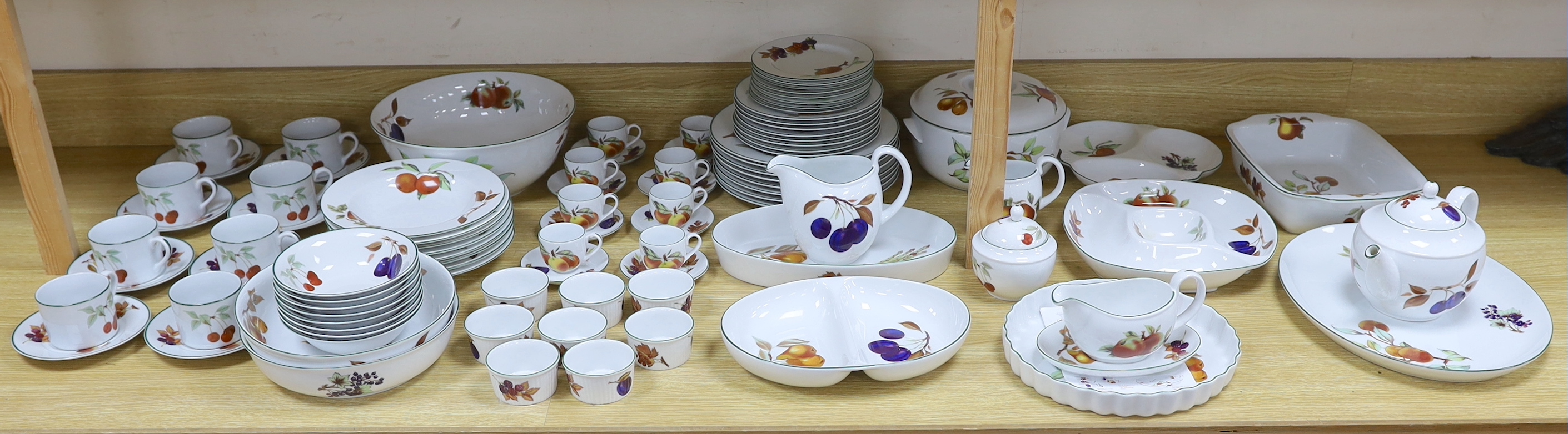 A large quantity of Royal Worcester Evesham Vale serving dishes and dinnerwares